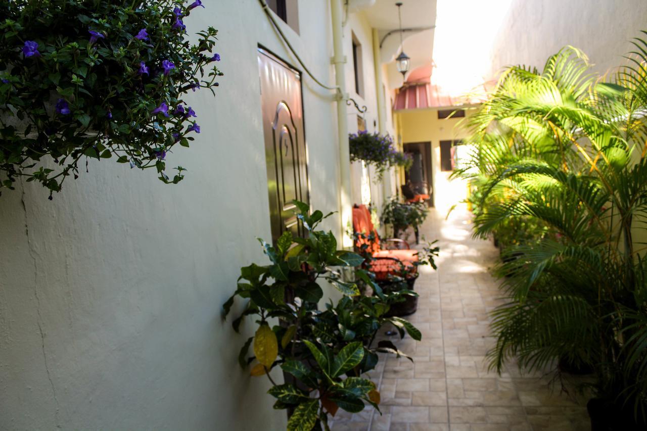 Colonial Charm Hostel Santo Domingo Exterior foto